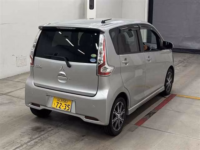 MITSUBISHI EK CUSTOM