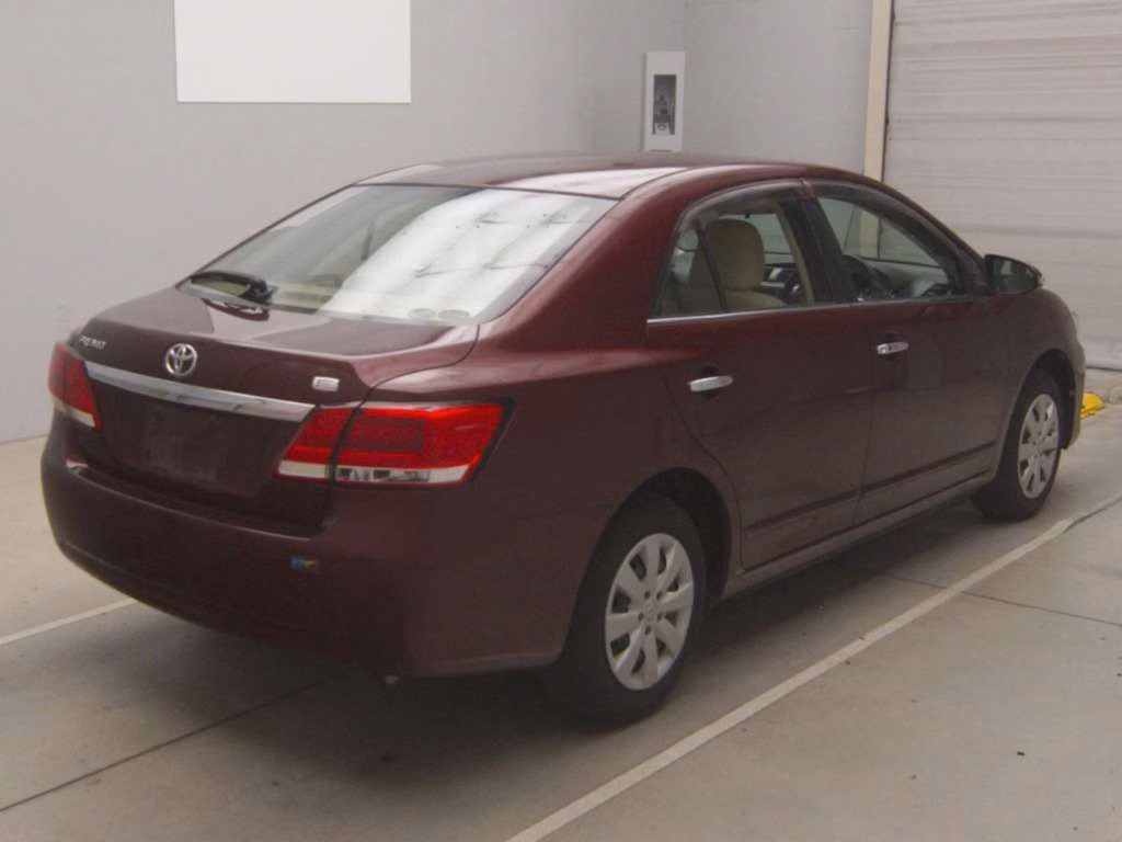 TOYOTA PREMIO