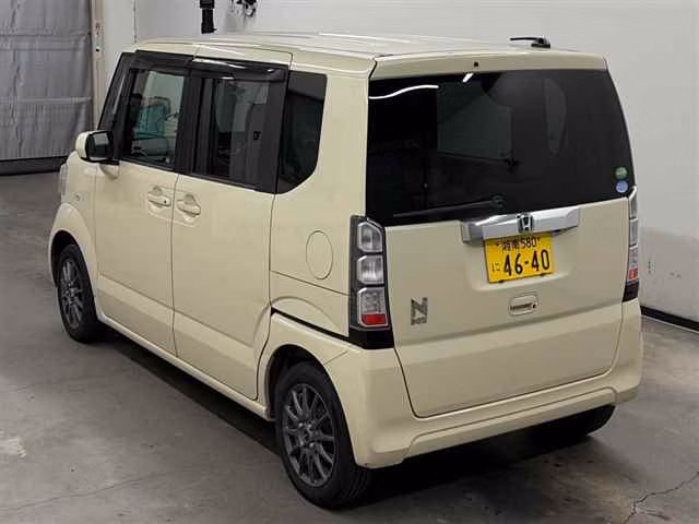 HONDA N-BOX