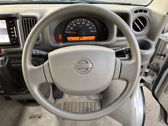 NISSAN NV100 CLIPPER