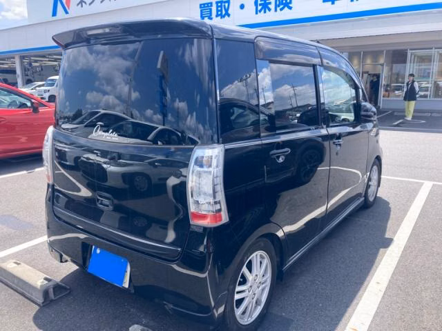 Subaru Lucra
