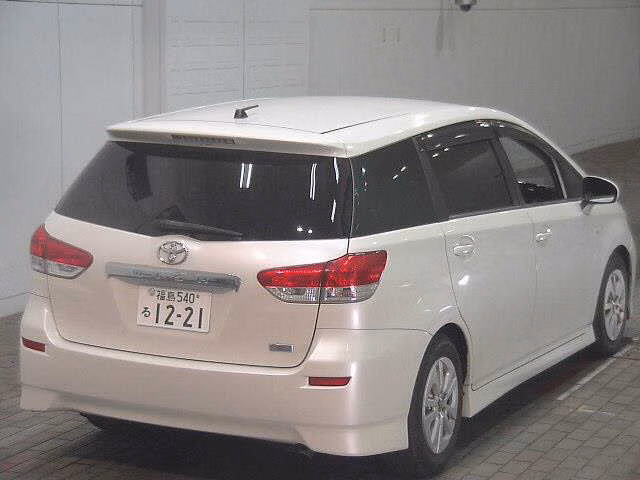 TOYOTA WISH