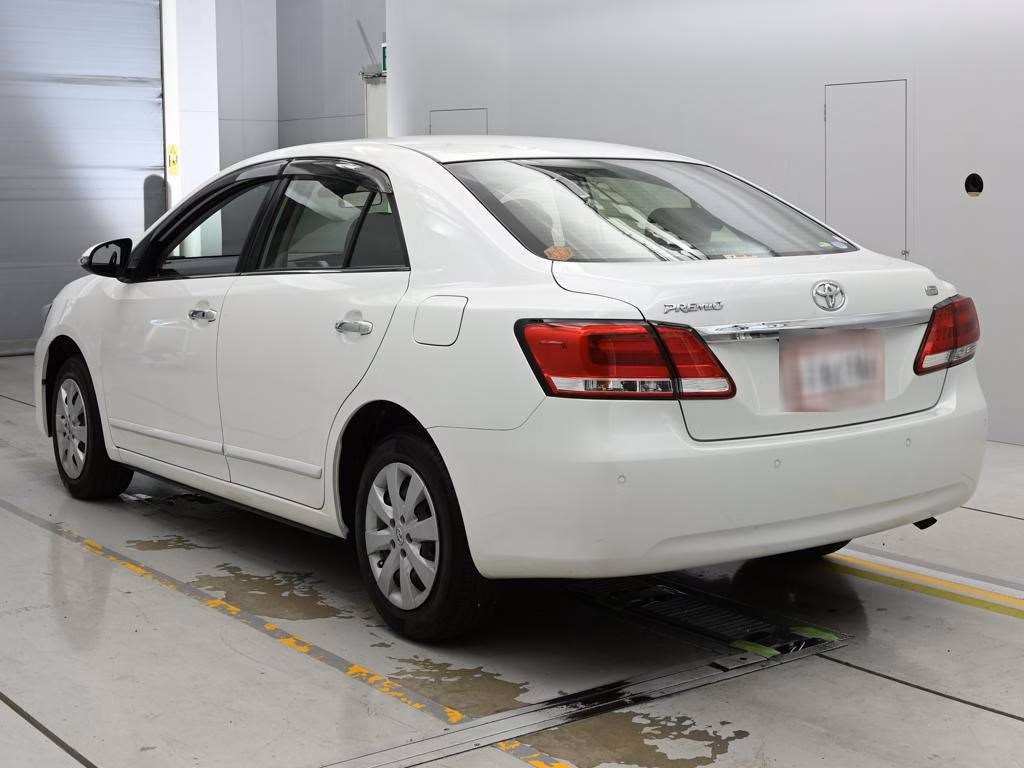 TOYOTA PREMIO