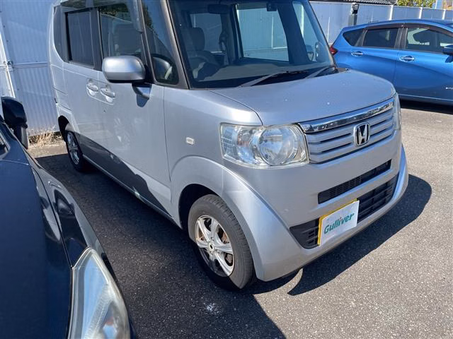 HONDA N-BOX