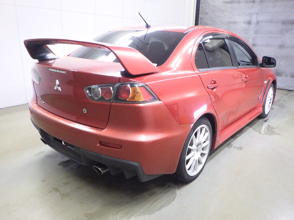 MITSUBISHI LANCER EVOLUTION