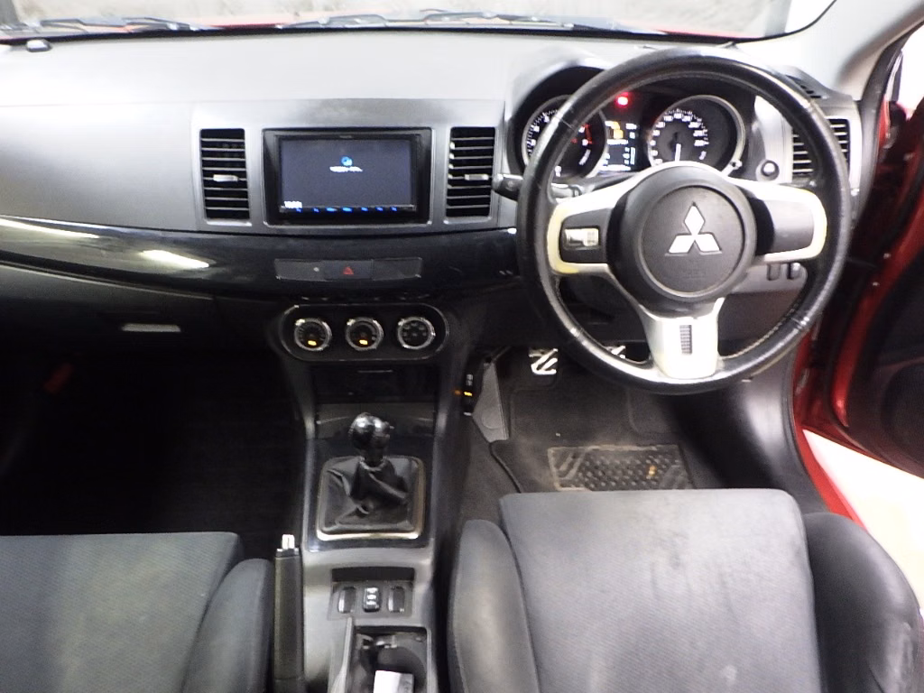 MITSUBISHI LANCER EVOLUTION
