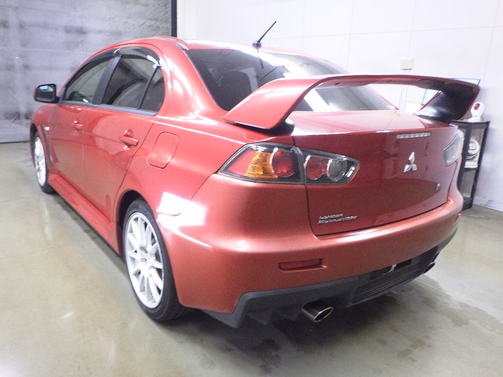 MITSUBISHI LANCER EVOLUTION