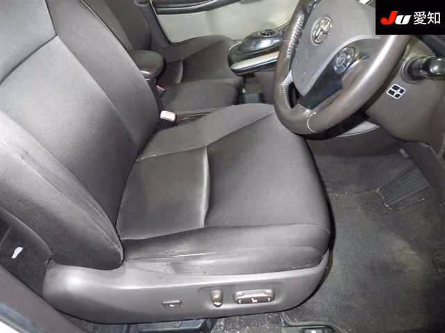 TOYOTA SAI