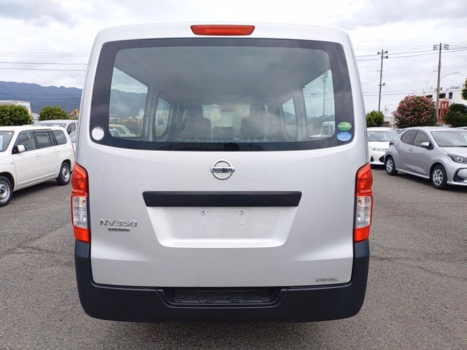NISSAN NV350 CARAVAN