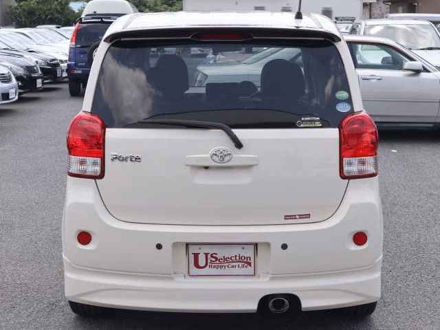 TOYOTA PORTE