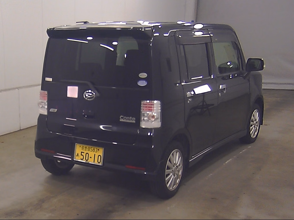 DAIHATSU MOVE CONTE