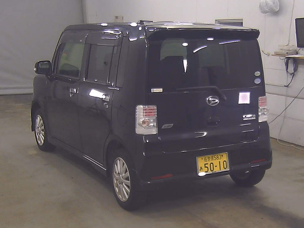 DAIHATSU MOVE CONTE