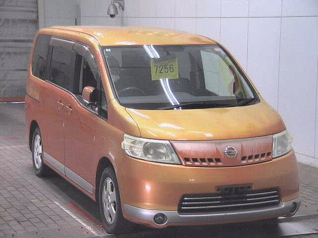 NISSAN SERENA