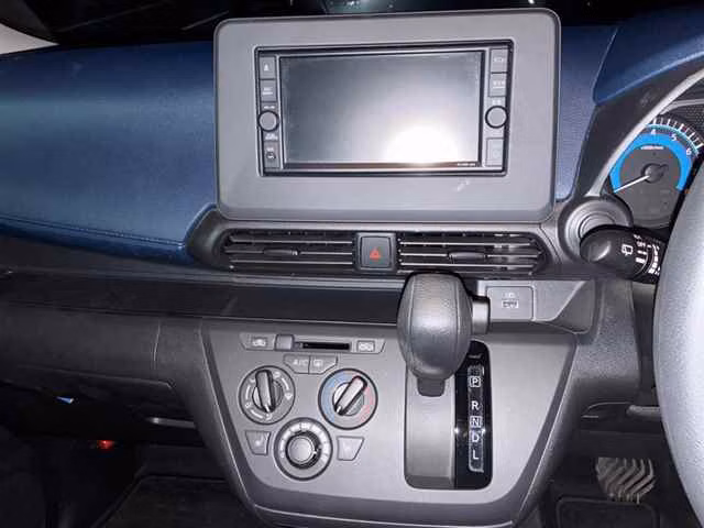 MITSUBISHI EK X
