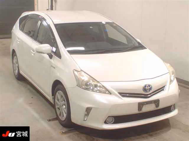 TOYOTA PRIUS ALPHA