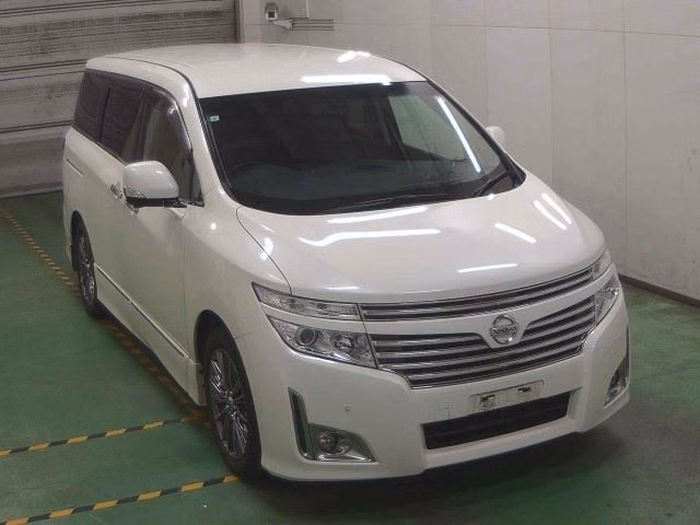 NISSAN ELGRAND