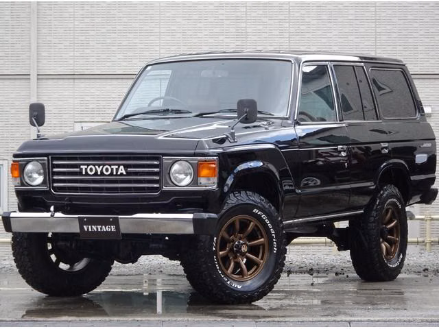 TOYOTA LAND CRUISER