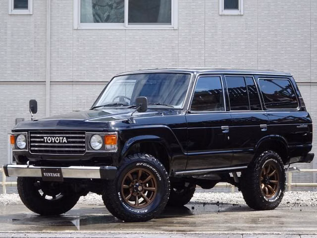 TOYOTA LAND CRUISER
