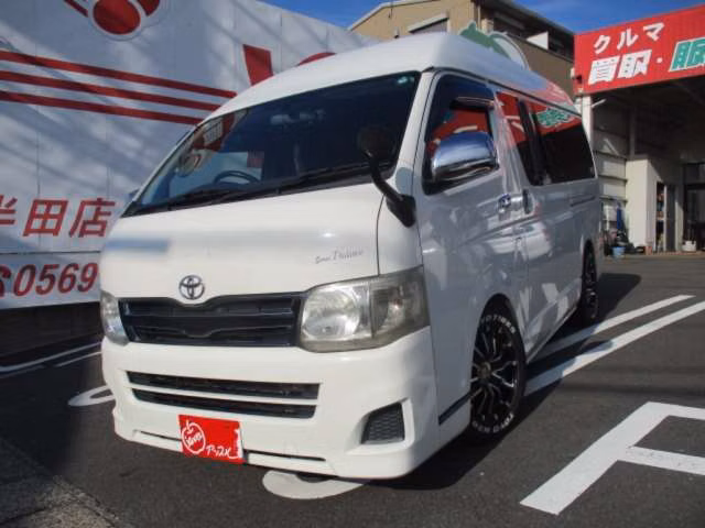 TOYOTA REGIUS ACE
