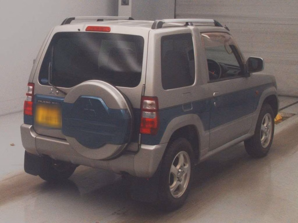 MITSUBISHI PAJERO MINI