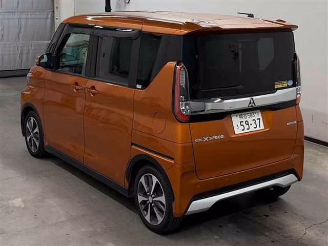 MITSUBISHI EK SPACE