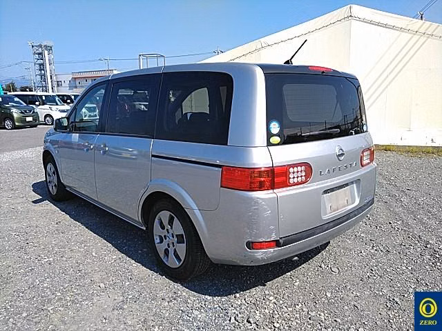 NISSAN LAFESTA