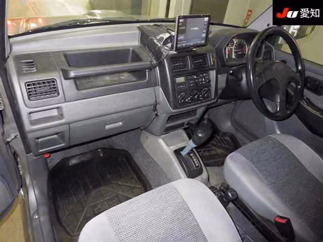 MITSUBISHI PAJERO MINI