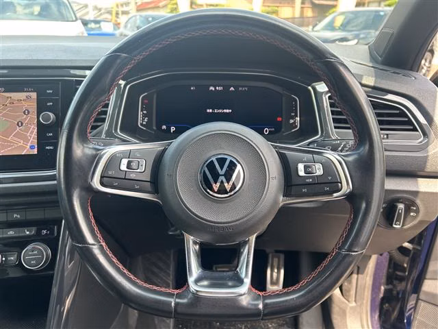 VOLKSWAGEN T-ROC