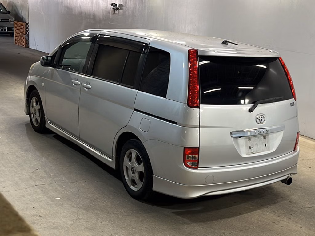 TOYOTA ISIS