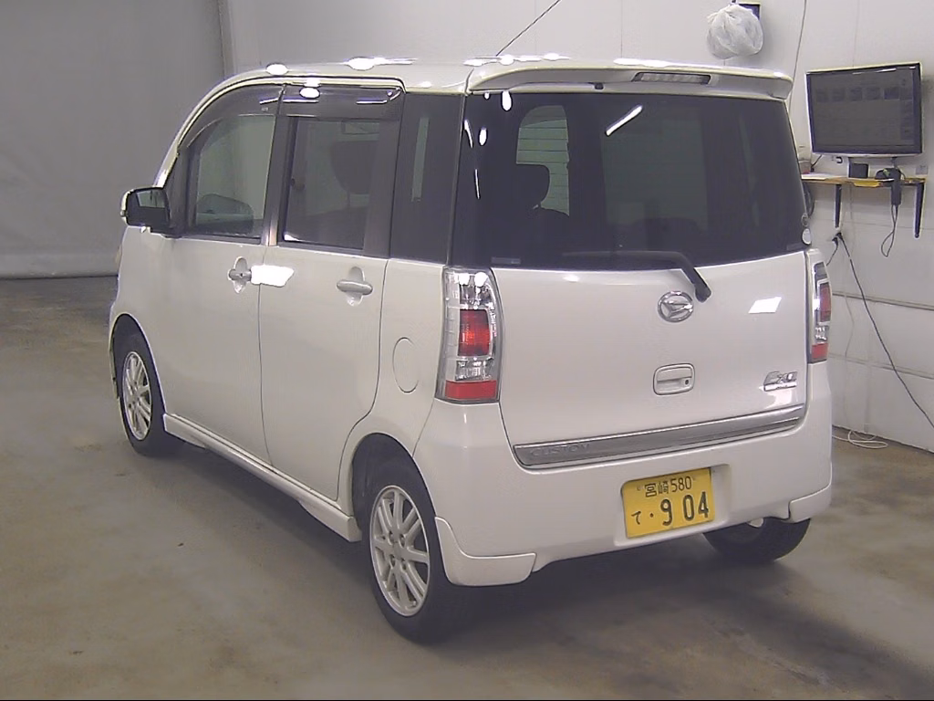 DAIHATSU TANTO EXE