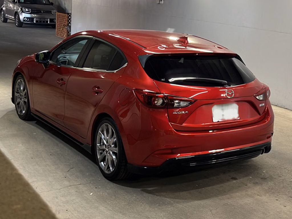MAZDA AXELA