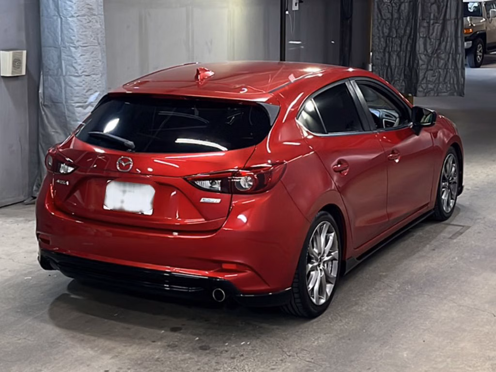 MAZDA AXELA
