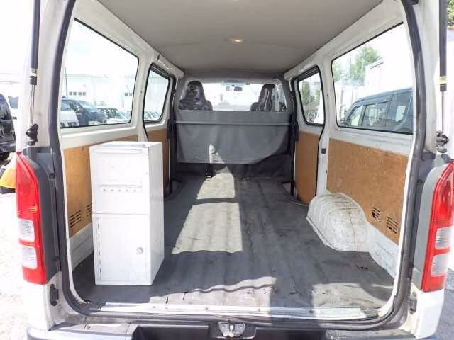 TOYOTA REGIUS ACE