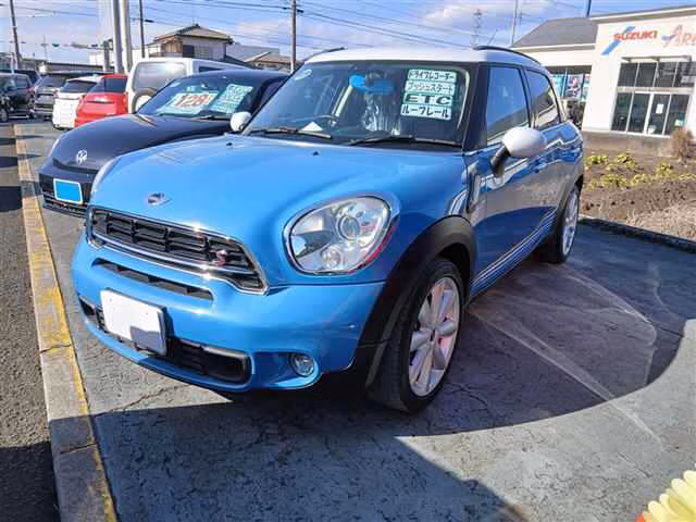 MINI CROSSOVER