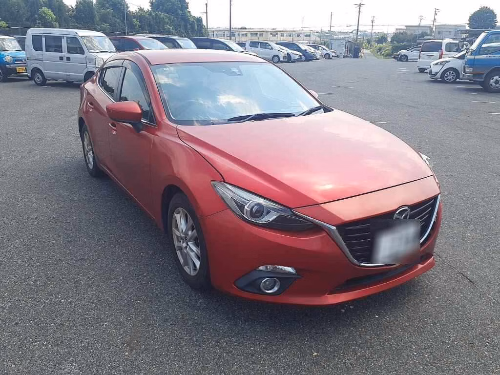 MAZDA AXELA