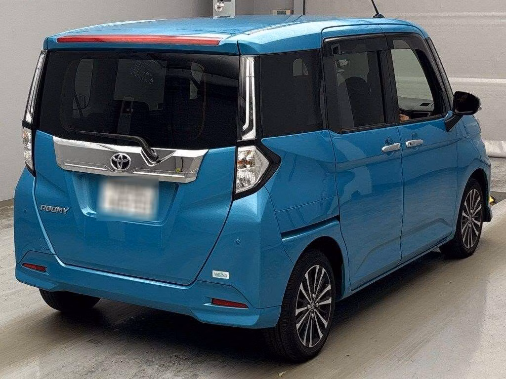 TOYOTA ROOMY