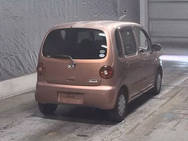DAIHATSU MOVE LATTE