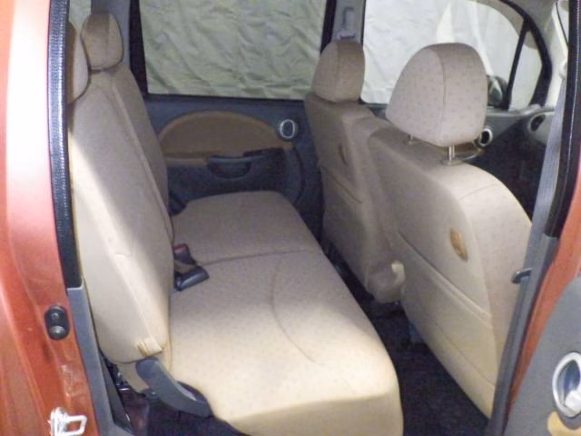 DAIHATSU MOVE LATTE