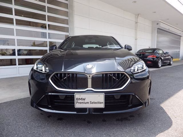 BMW 1-SERIES