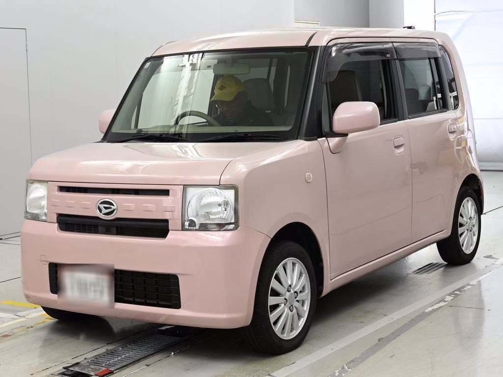 DAIHATSU MOVE CONTE