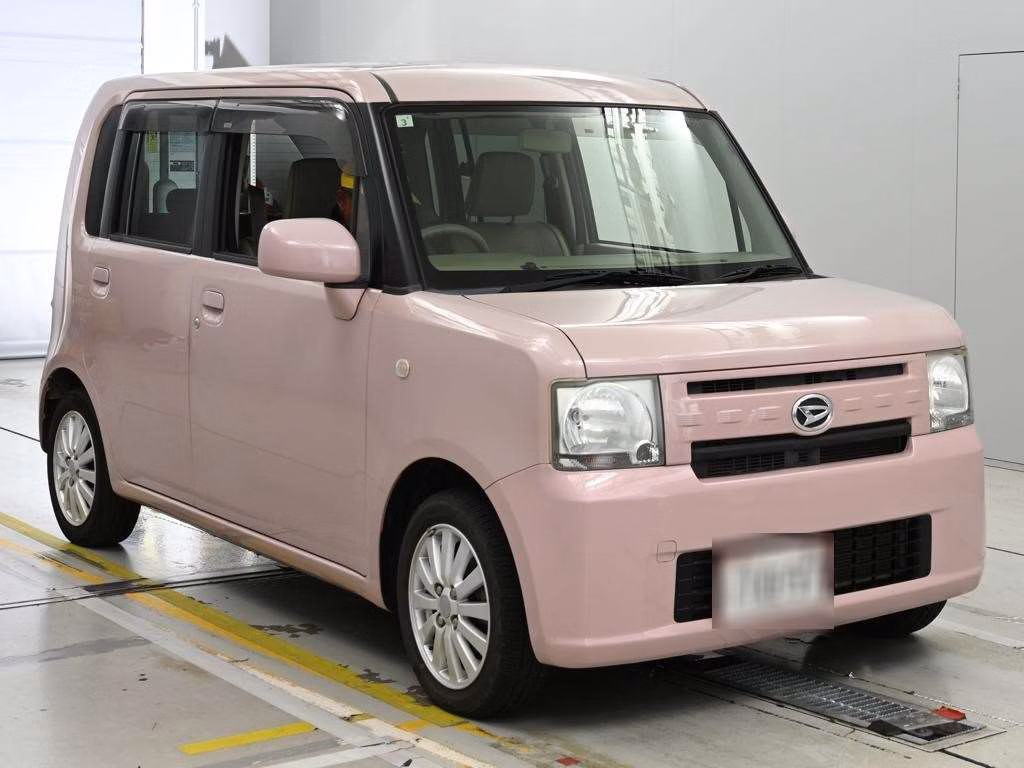 DAIHATSU MOVE CONTE