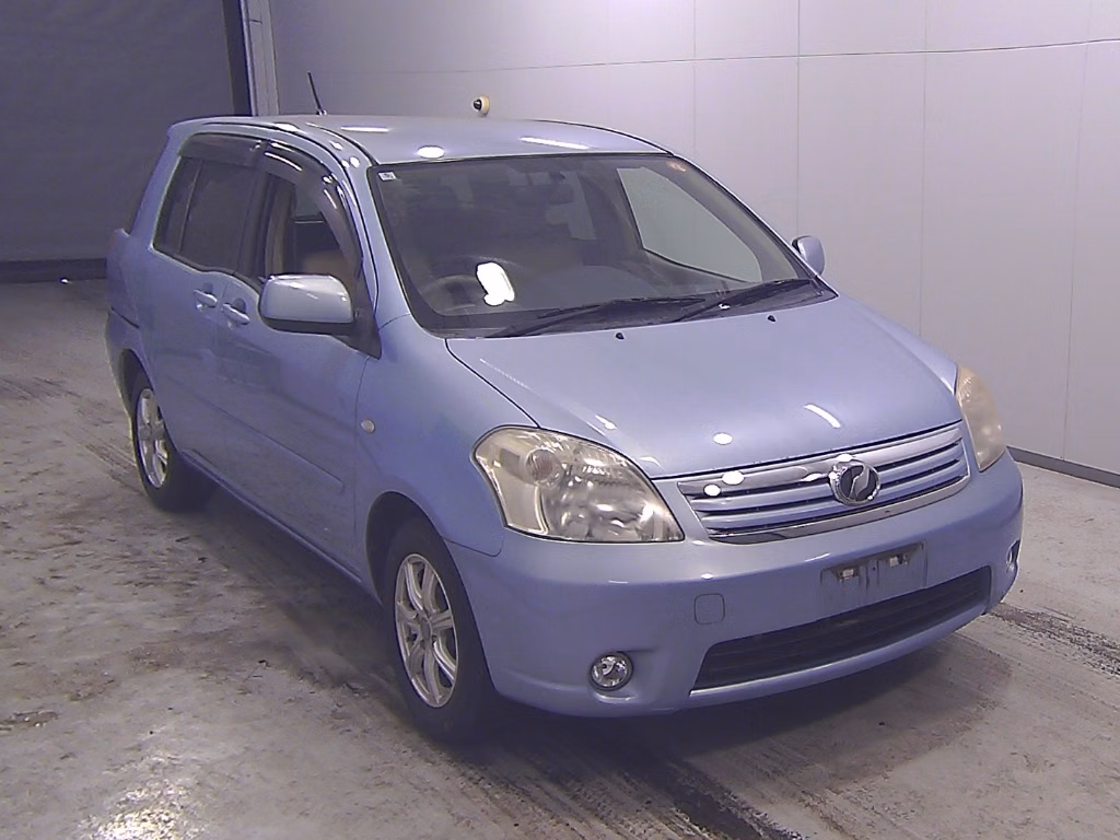 TOYOTA RAUM