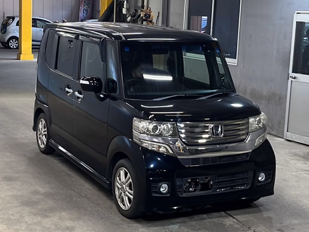 HONDA N-BOX