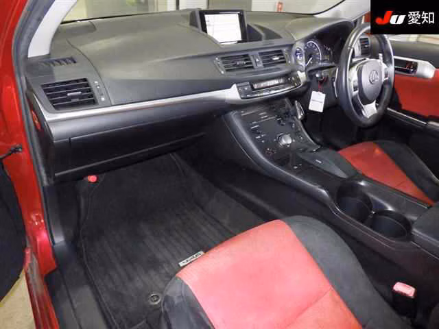 LEXUS CT200H