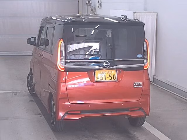 NISSAN ROOX