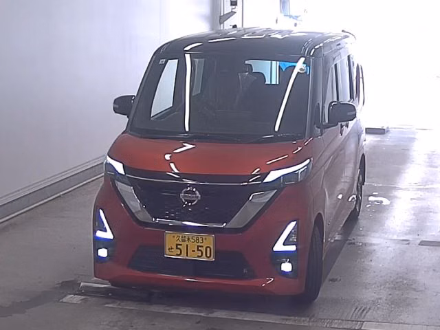NISSAN ROOX