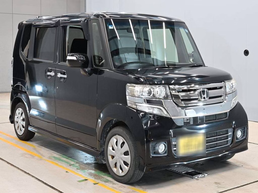 HONDA N-BOX