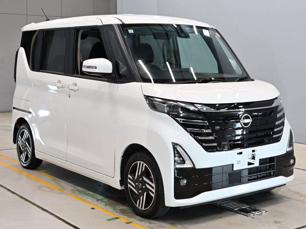 NISSAN ROOX