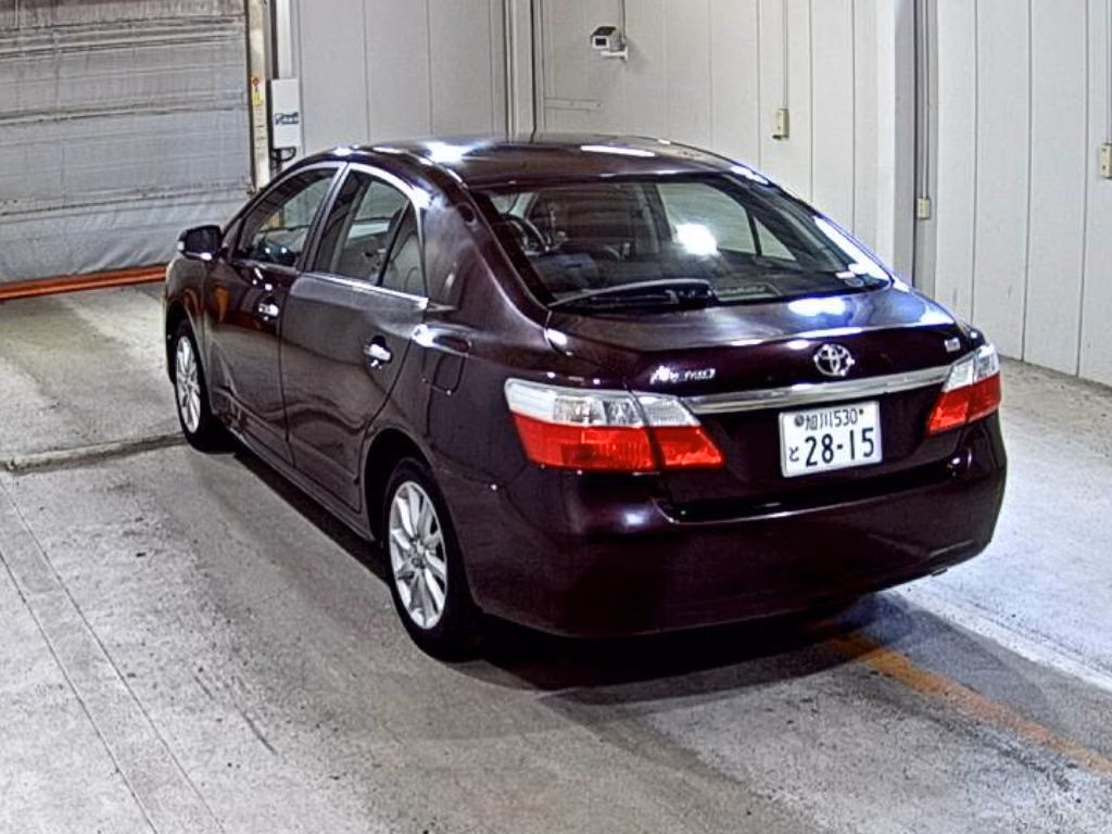 TOYOTA PREMIO
