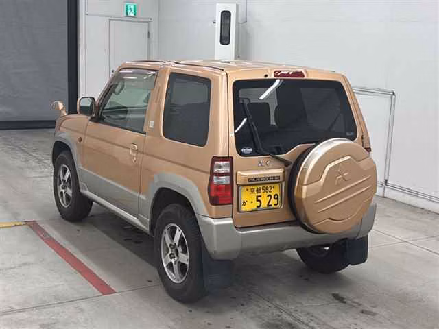 MITSUBISHI PAJERO MINI